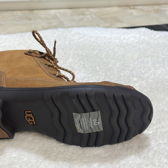 🎁 UGG Women's Hapsburg Duck Fashion Boot - Picture 11 of 11